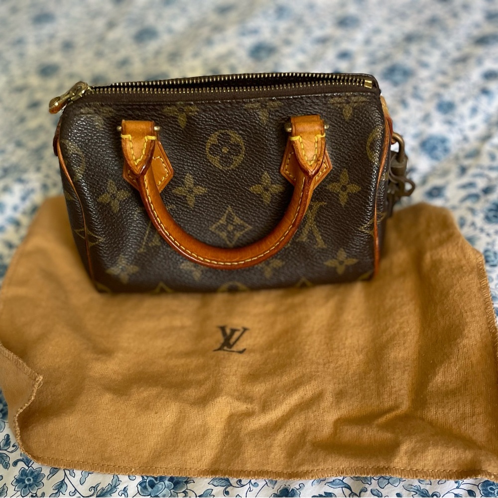 Authentic Vintage Louis Vuitton Nano Speedy Bag in Brown Monogram - Picture 11 of 12